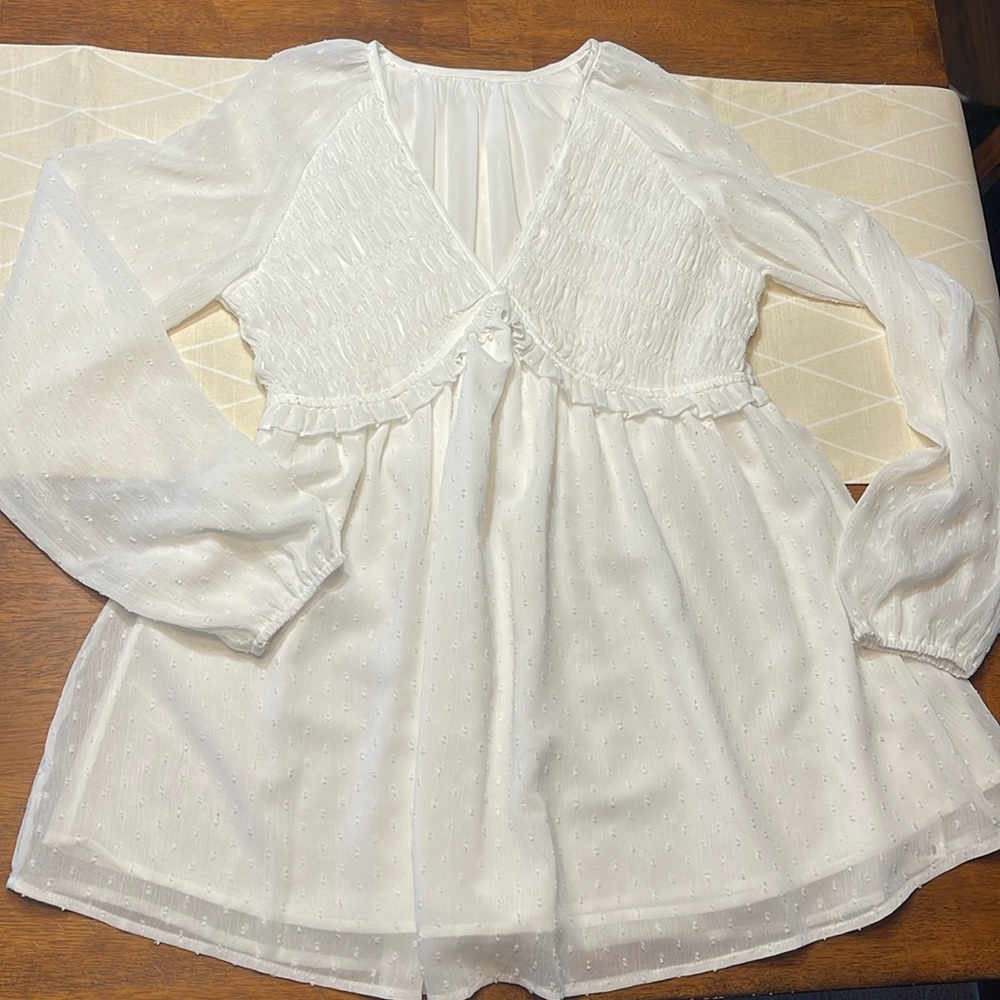 Unbranded flowy top